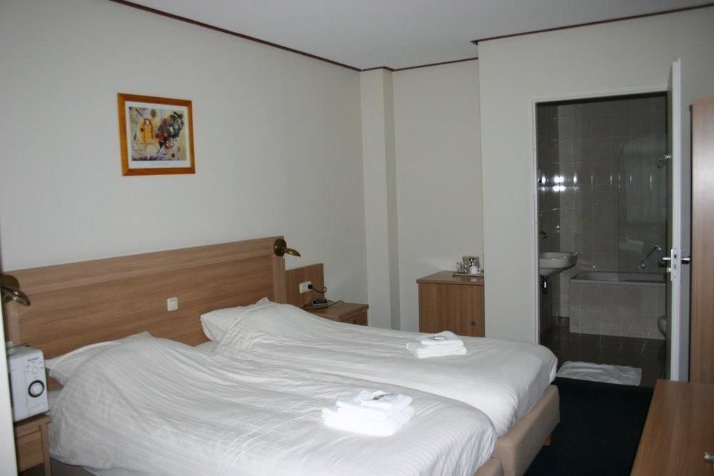 Hotel De Lange Jammer Lelystad Bagian luar foto