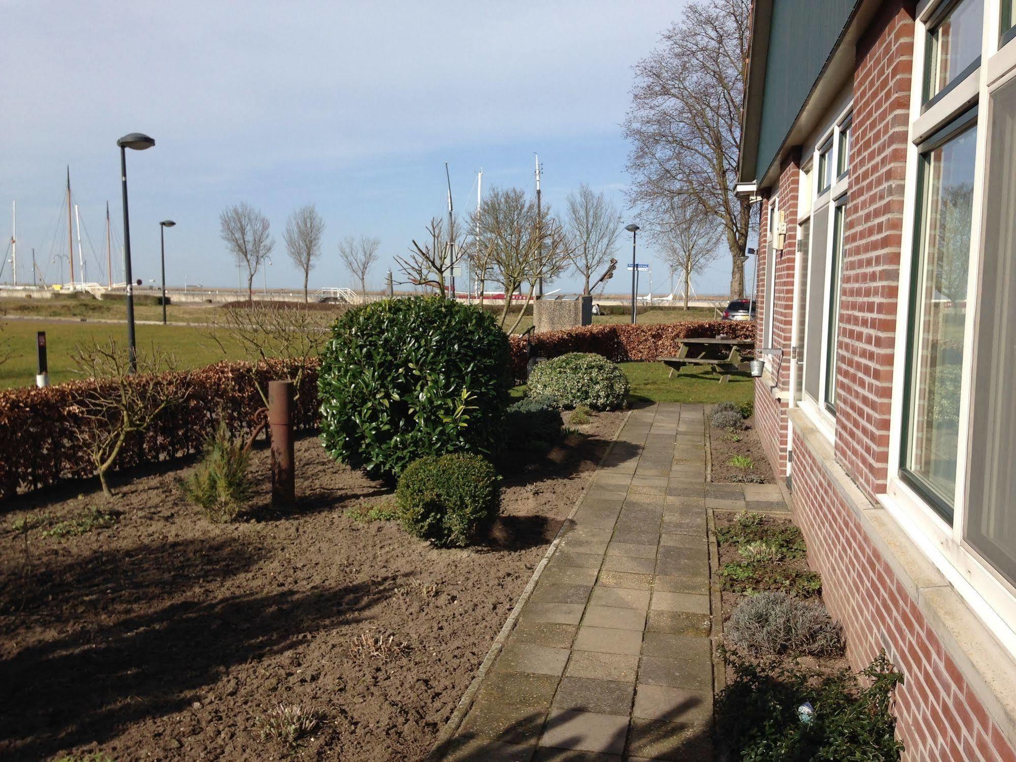Hotel De Lange Jammer Lelystad Bagian luar foto