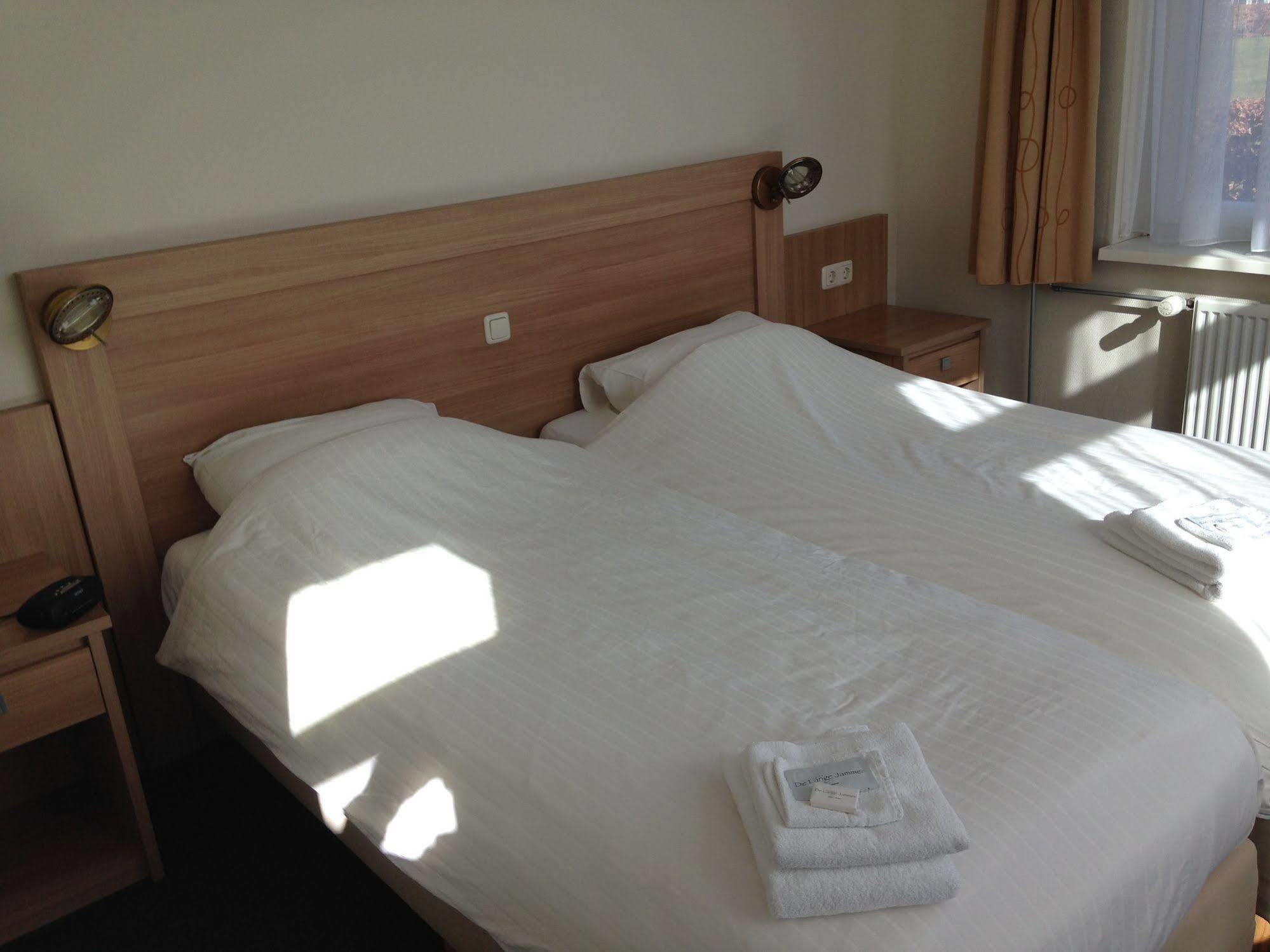 Hotel De Lange Jammer Lelystad Bagian luar foto