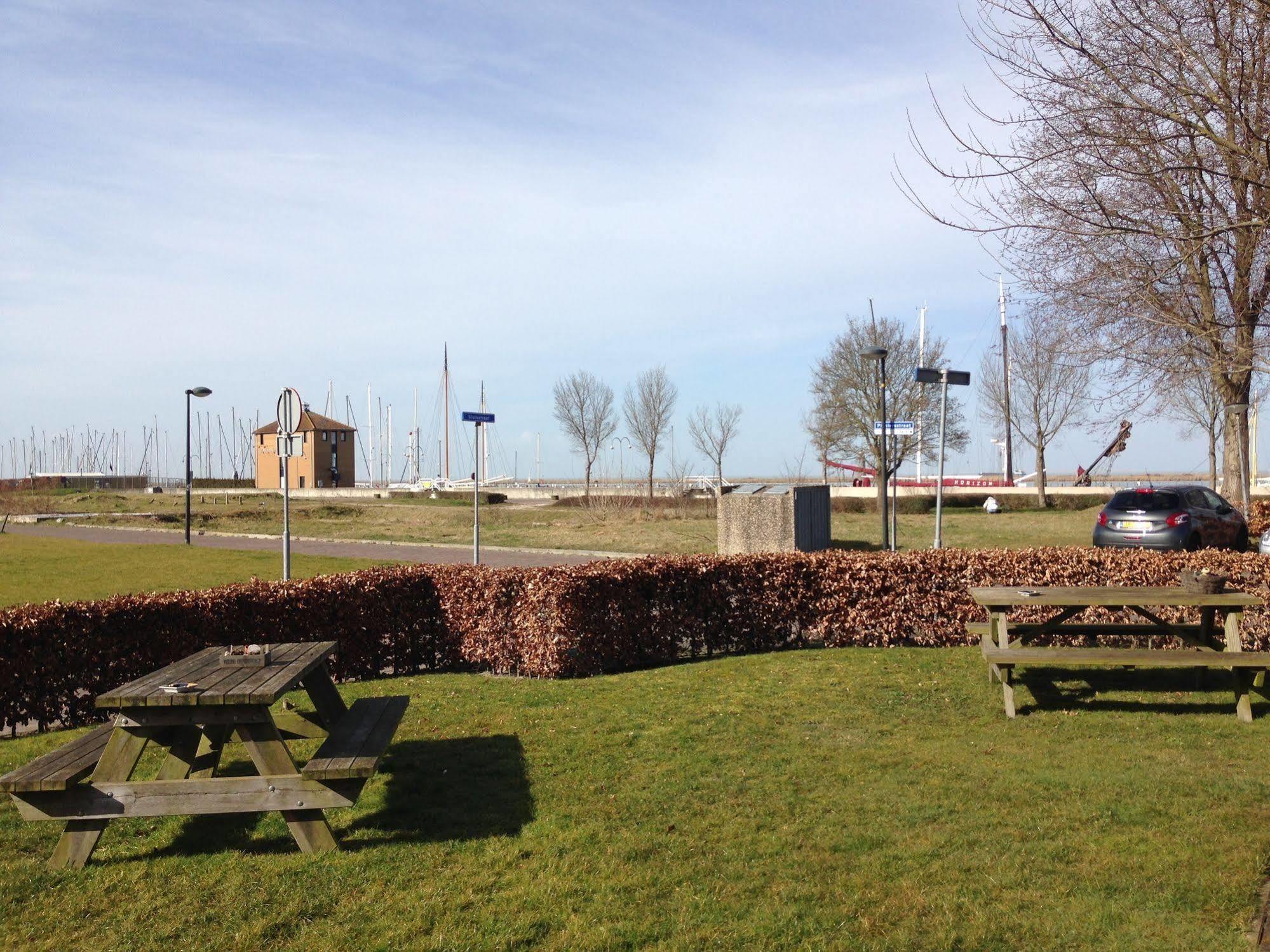 Hotel De Lange Jammer Lelystad Bagian luar foto